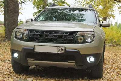 Решетка радиатора Барс на Renault Duster 2012-2020г.