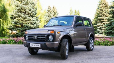 Решетка радиатора с эмблемой LADA 4x4 Urban на ЛАДА НИВА 4х4 ВАЗ-2121 
