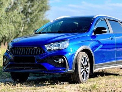 Передний бампер QUASAR для LADA VESTA CROSS седан, SW CROSS