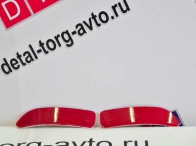 Катафот отражатель заднего бампера на ЛАДА ЛАРГУС