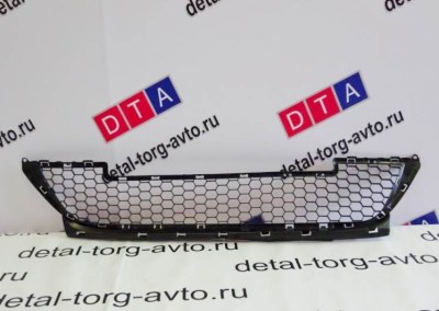 Решетка переднего бампера нижняя на ЛАДА ЛАРГУС  оригинал