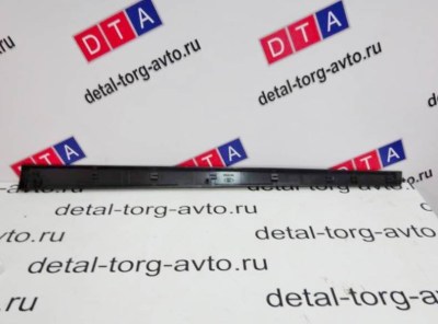 Молдинг передней двери левый на ЛАДА ВЕСТА SW CROSS