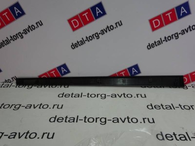 Молдинг передней двери правый на ЛАДА ВЕСТА SW CROSS