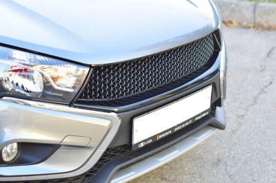 Тюнинг решетка радиатора "РТ" (Exclusive/Luxe) на LADA VESTA седан