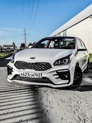 Бампер передний KUDOS LUX тюнинг на Киа Рио 4 седан