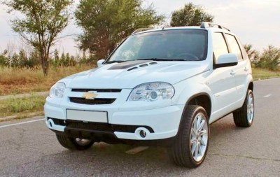 Обвес Bertone Chevrolet Niva ВАЗ-2123 в цвет (покраска люкс)