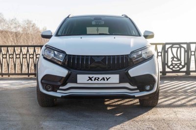 Тюнинг решетка радиатора Х-2 на LADA XRAY (Х-Рей)